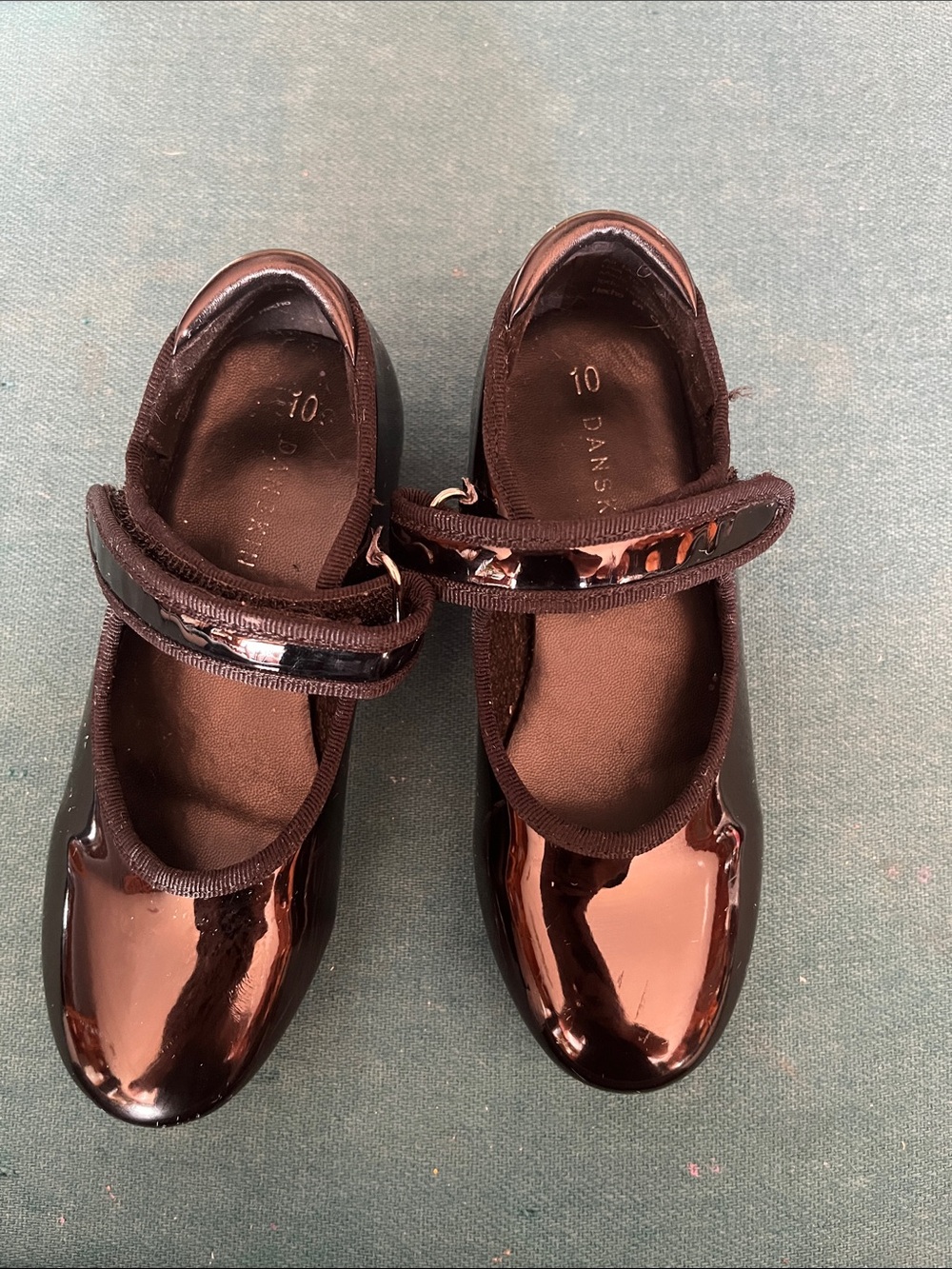 Danskin Girls Shiny Brown Patent Mary Janes with Strap